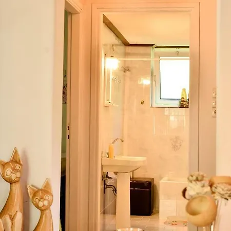 Doloi Garden House *